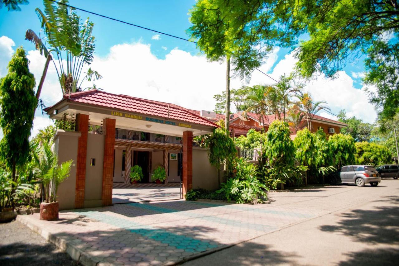 Lush Garden Business Hotel Arusha Esterno foto