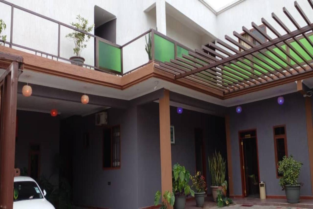 Lush Garden Business Hotel Arusha Esterno foto
